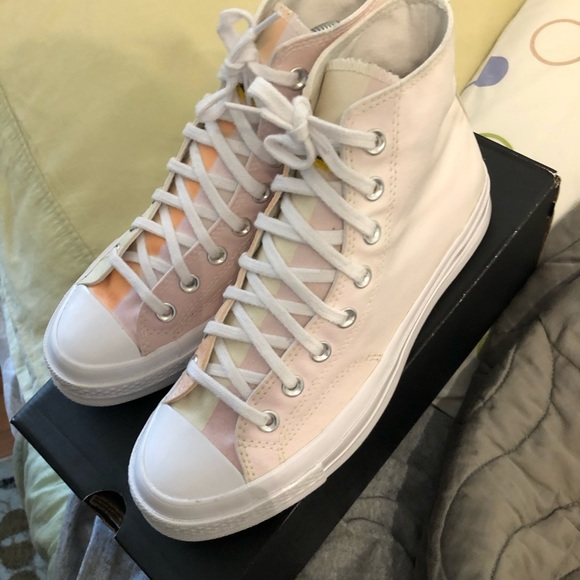 uv color changing converse